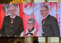 Verdienstmedaille für Maria Theresia Jageregger