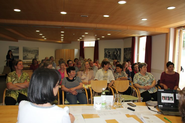 Jahrestreffen der Dienstleisterinnen und Schule am Bauernhof – Betreiber: Was brachte das Jahr 2014 wohin bewegen wir uns 2015?